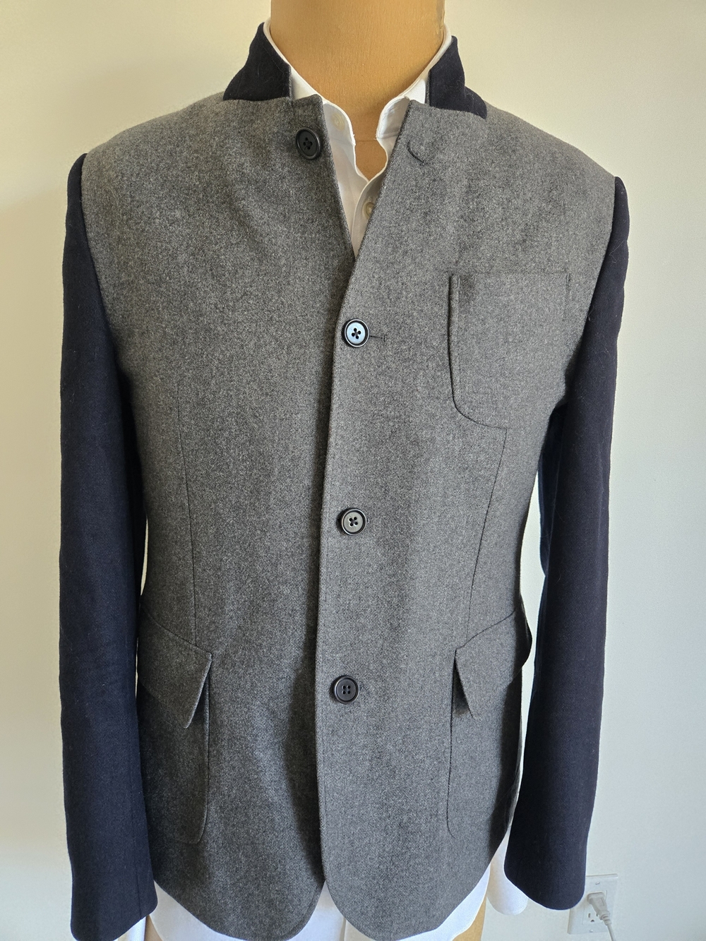 Simons Lambswool and Cashmere Gray and Navy Jacket